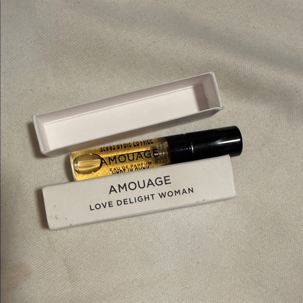 Love Delight Woman  - Gold